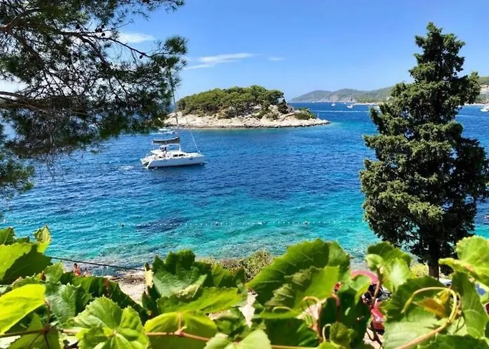 Shabby Chic Beach Cottage Hvar